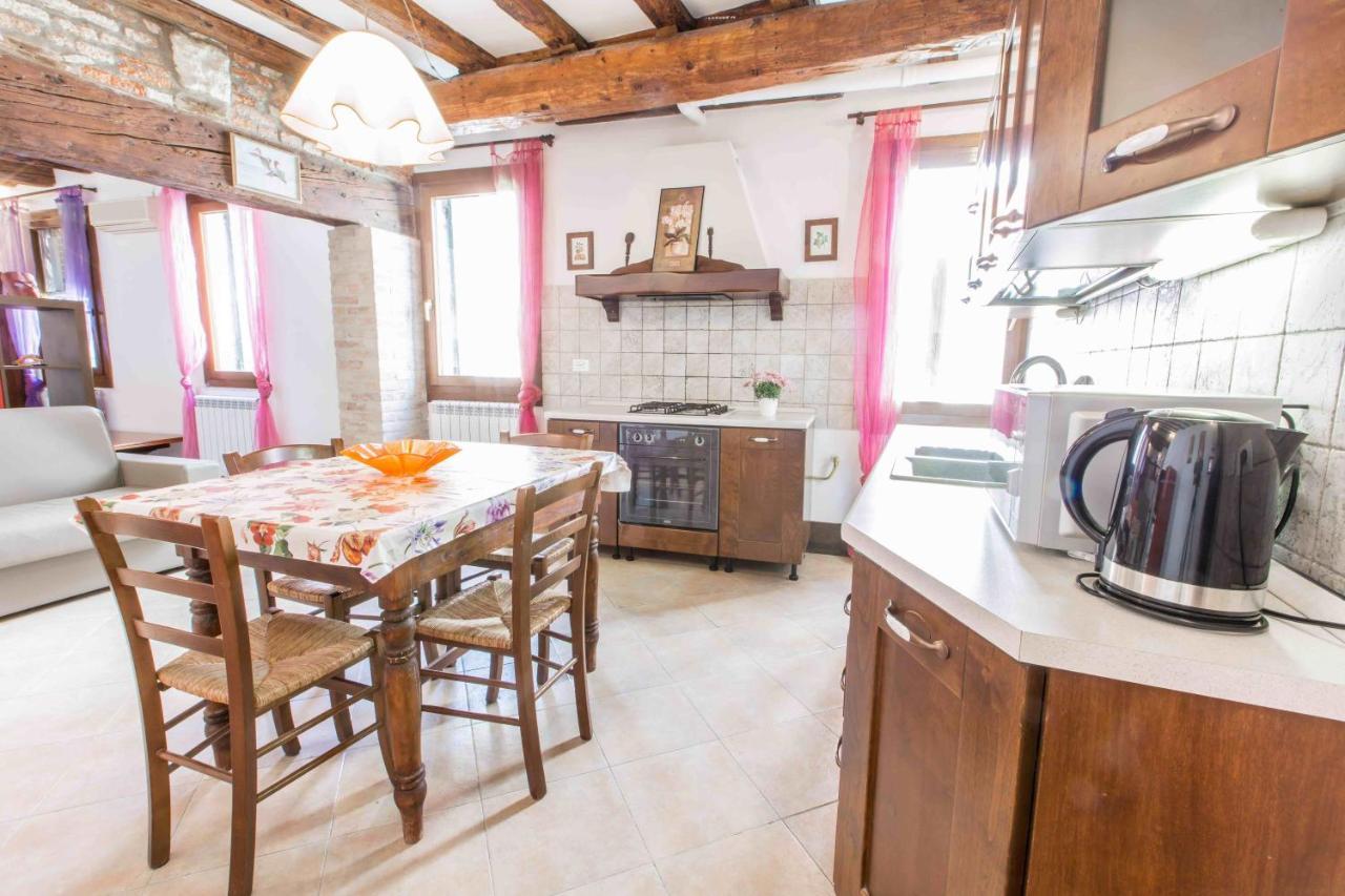 Canal Dream Cosy Apartment With Canal View 威尼斯 外观 照片