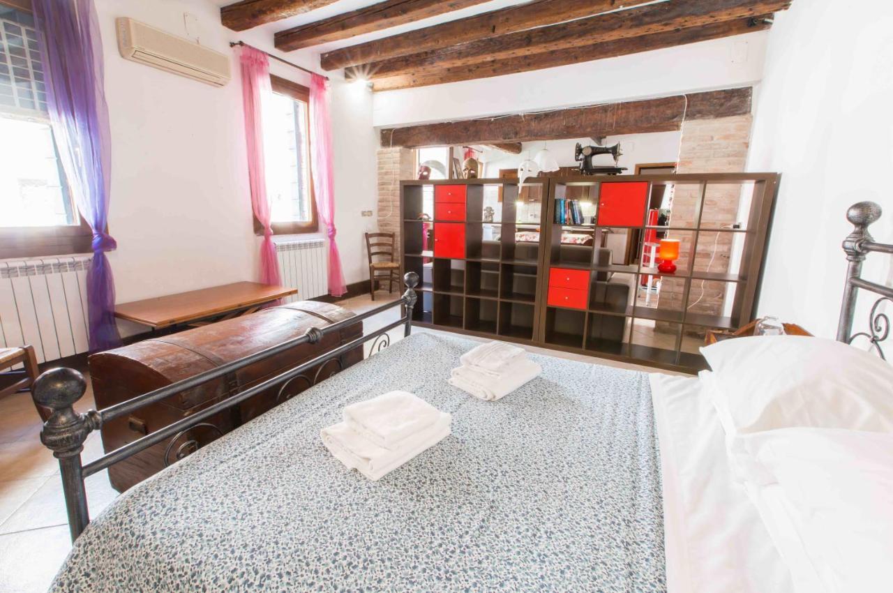 Canal Dream Cosy Apartment With Canal View 威尼斯 外观 照片